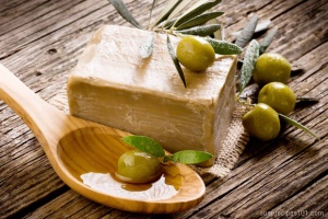 Оливковое мыло, как лучшее средство по уходу за кожей 