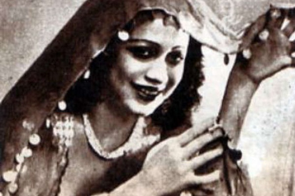 История египетской танцовщицы, которая потрясла нацистскую Германию 