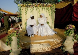 Ароматическая подготовка невесты к свадьбе по традициям Судана