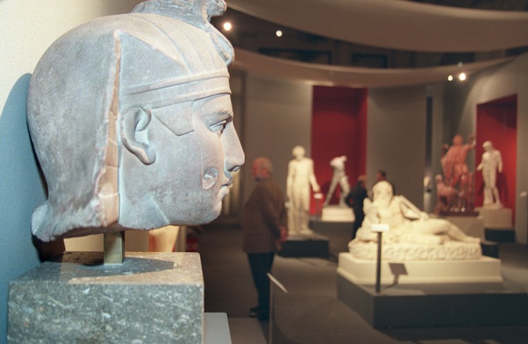 Египетскому музею вернули украденные памятники 
