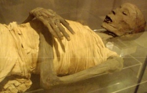 В Египте обнаружили гробницу времен греко-римской цивилизации