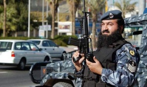 Кувейтского офицера полиции посадили за длинную бороду 