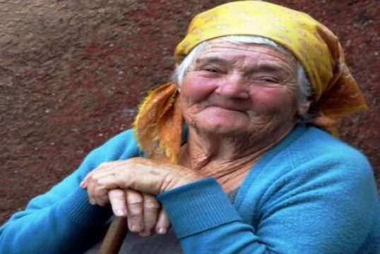40-летний окаменелый плод извлекли из чрева престарелой жительницы Ирака  