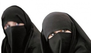 В Саудовской Аравии сформировано подразделение, которое защитит женщин от шантажа  