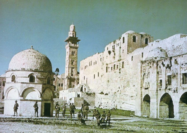 1917 г., англичане входят в Иерусалим, фотограф Frank Hurley. 